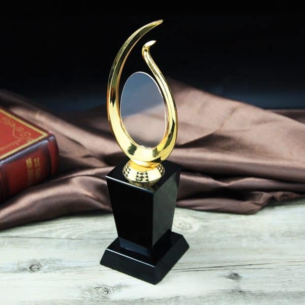 Golden Awards ALGT0020 – Golden Award | Buy Online at Trophy-World Malaysia Supplier