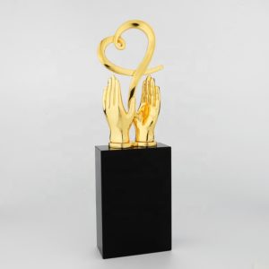 Golden Awards ALGT0028 – Golden Award | Buy Online at Trophy-World Malaysia Supplier