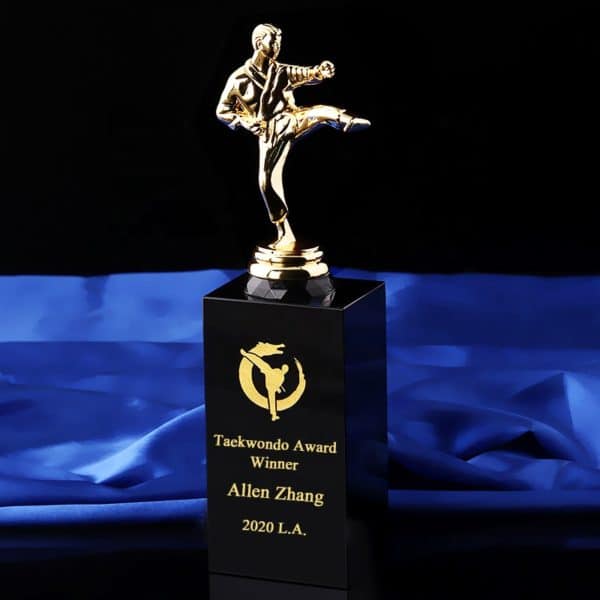 Golden Awards ALGT0041 – Golden Award | Buy Online at Trophy-World Malaysia Supplier