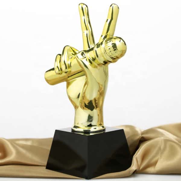 Golden Awards ALGT0070 – Golden Award | Buy Online at Trophy-World Malaysia Supplier